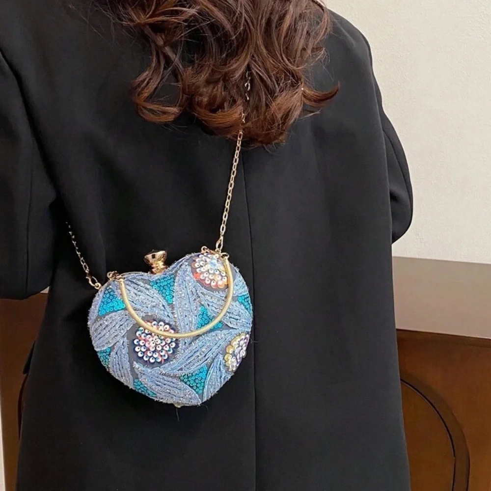 🩵 Embellished Evening Bag 🩵 - Picture 3 of 6